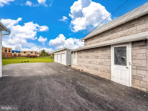 Exterior - 402 E Main St, Thurmont, MD 21788 photo 15 of 16