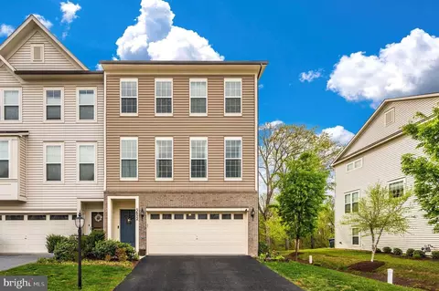 5652 Scott Ridge Pl, Frederick, MD 21704
