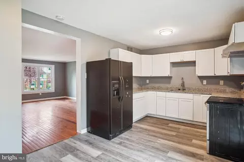 Kitchen - 35 Pendleton Ct #14H, Frederick, MD 21703 photo 2 of 3
