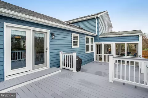 Exterior - 6803 Kingfisher Ct, Frederick, MD 21703 photo 7 of 9