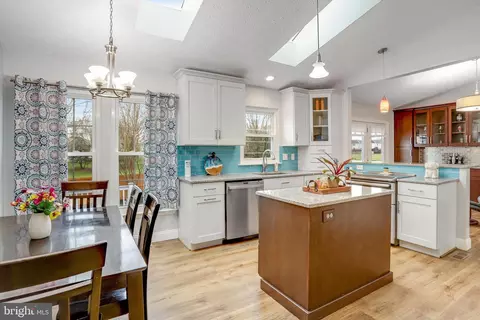 Kitchen - 6803 Kingfisher Ct, Frederick, MD 21703 photo 2 of 3