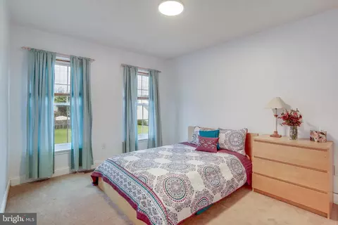 Bedroom - 6803 Kingfisher Ct, Frederick, MD 21703 photo 3 of 3