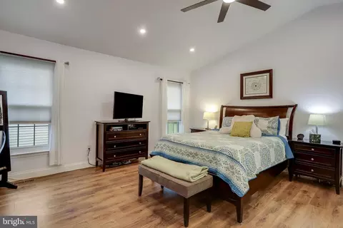Bedroom - 6803 Kingfisher Ct, Frederick, MD 21703 photo 1 of 3