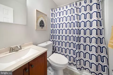 Bath - 526 Lancaster Pl #526, Frederick, MD 21703 photo 2 of 2