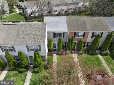 Exterior - 526 Lancaster Pl #526, Frederick, MD 21703 photo 4 of 11