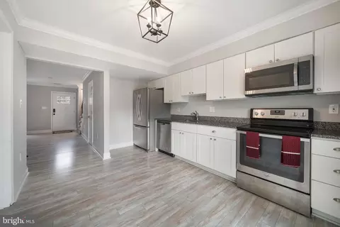 Kitchen - 526 Lancaster Pl #526, Frederick, MD 21703 photo 4 of 4