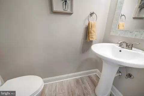 Bath - 526 Lancaster Pl #526, Frederick, MD 21703 photo 1 of 2