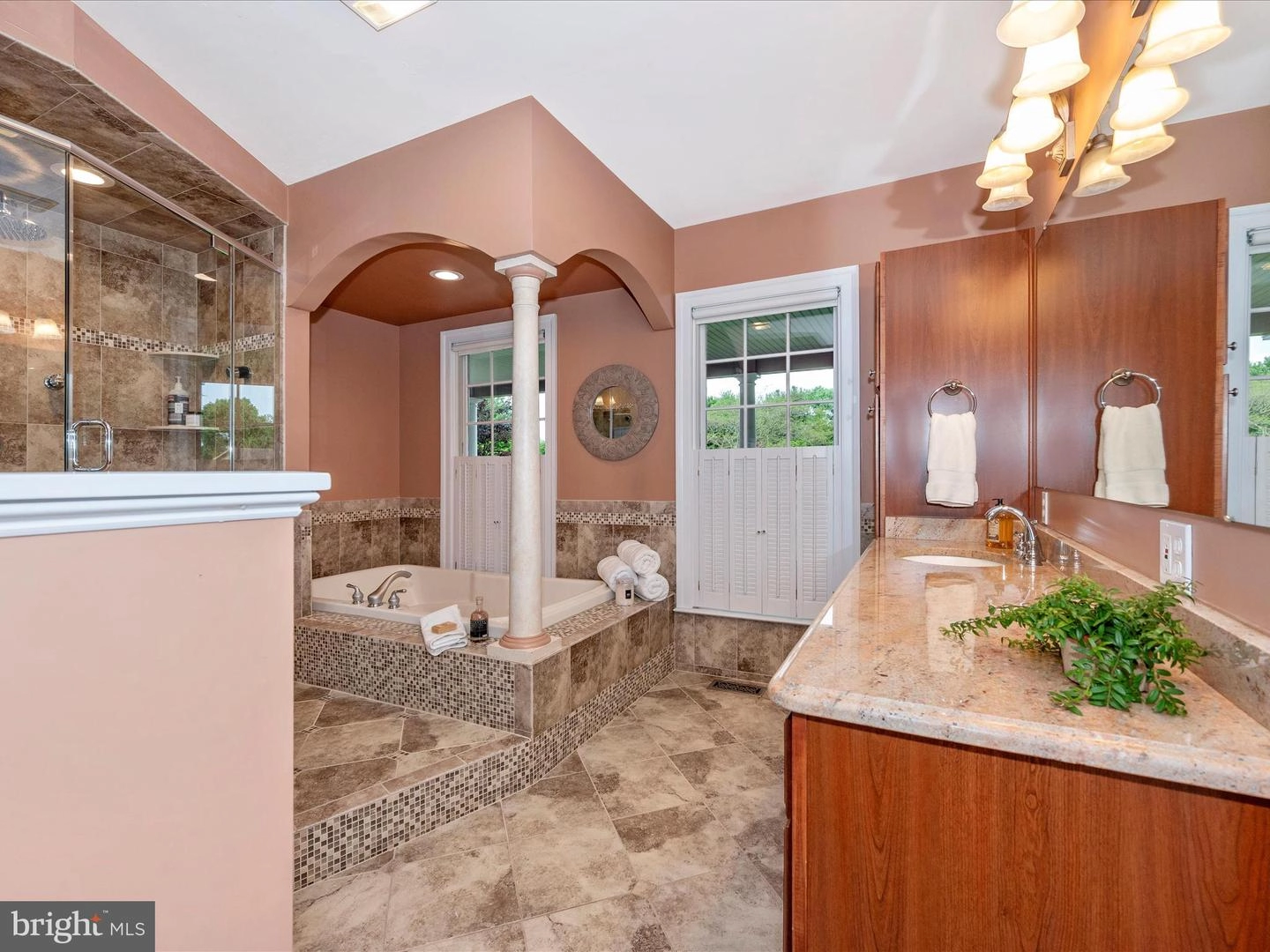 Bath - 8007 Glendale Ct, Frederick, MD 21702 photo 2 of 6