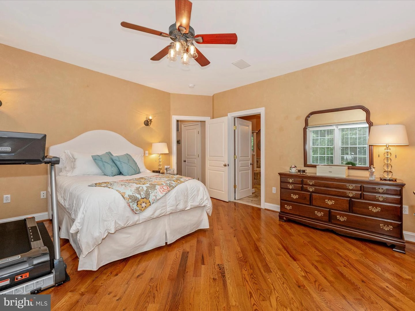 Bedroom - 8007 Glendale Ct, Frederick, MD 21702 photo 3 of 5