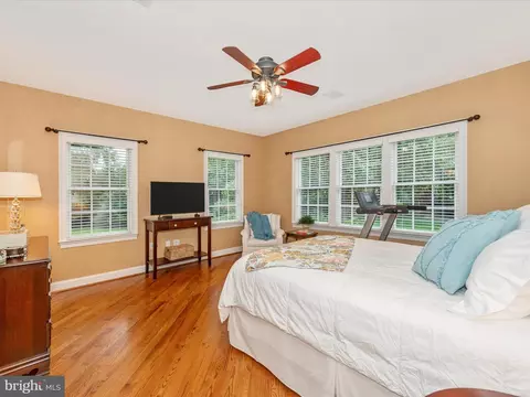 Bedroom - 8007 Glendale Ct, Frederick, MD 21702 photo 1 of 5