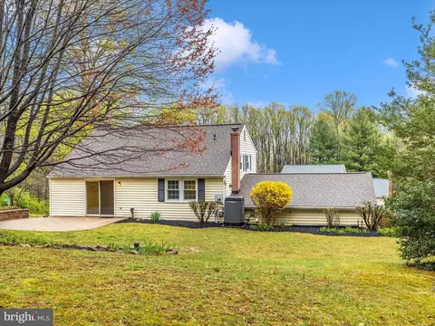 Exterior - 7408 Hillside Dr, Frederick, MD 21702 photo 9 of 15