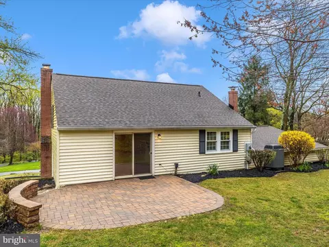 Exterior - 7408 Hillside Dr, Frederick, MD 21702 photo 11 of 15