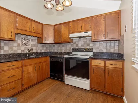 Kitchen - 7408 Hillside Dr, Frederick, MD 21702 photo 5 of 7