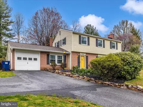 Exterior - 7408 Hillside Dr, Frederick, MD 21702 photo 4 of 15