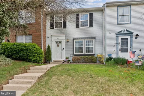 1727 Northridge Ln, Frederick, MD 21702