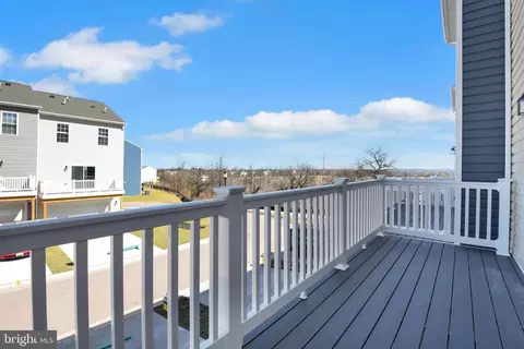 Exterior - 1920 Fauna Dr, Frederick, MD 21702 photo 5 of 6