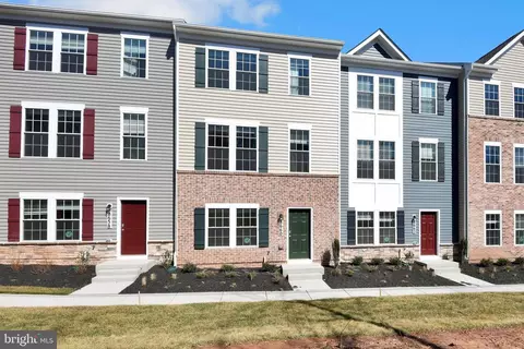 Exterior - 1920 Fauna Dr, Frederick, MD 21702 photo 3 of 6