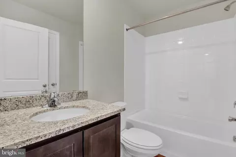 Bath - 1920 Fauna Dr, Frederick, MD 21702 photo 3 of 5