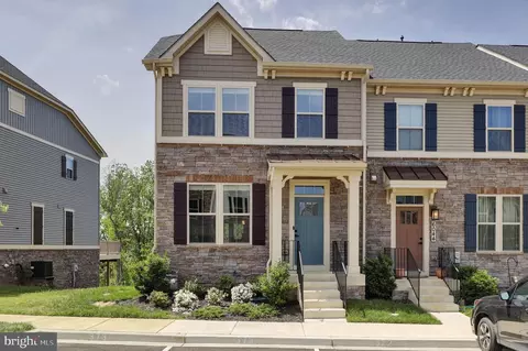 6042 Goshawk St, New Market, MD 21774