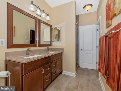 Bath - 2623 Bear Den Rd, Frederick, MD 21701 photo 3 of 5