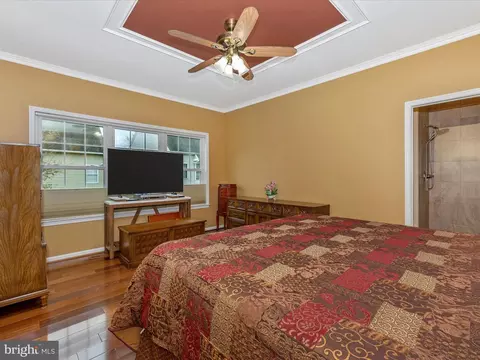 Bedroom - 2623 Bear Den Rd, Frederick, MD 21701 photo 4 of 9