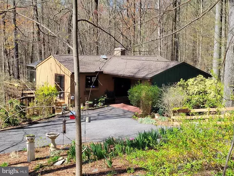 4957 Flossie Ave, Frederick, MD 21703