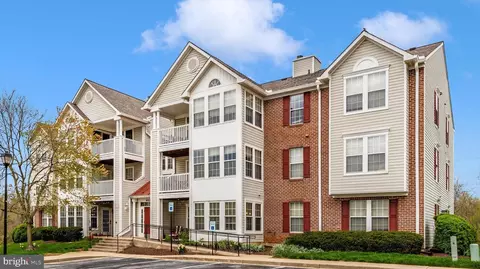 903 Blue Leaf Ct #6 2B, Frederick, MD 21701