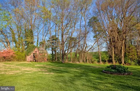 Exterior - 7193 Adirondack Dr, Frederick, MD 21702 photo 9 of 11