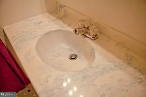 Bath - 7193 Adirondack Dr, Frederick, MD 21702 photo 6 of 8