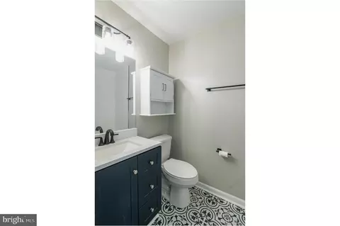 Bath - 28 E Orndorff Dr, Brunswick, MD 21716 photo 2 of 2