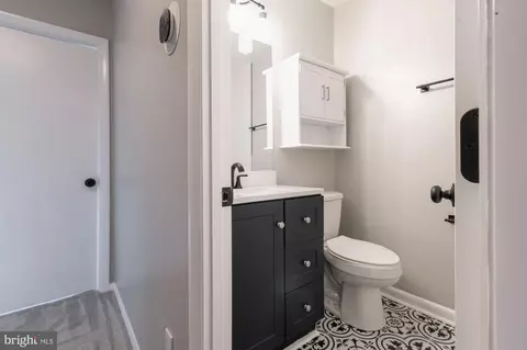 Bath - 28 E Orndorff Dr, Brunswick, MD 21716 photo 1 of 2