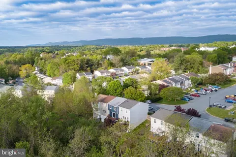View/Area - 28 E Orndorff Dr, Brunswick, MD 21716 photo 1 of 10