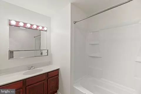 Bath - 6911 Alex Ct, Frederick, MD 21703 photo 2 of 3