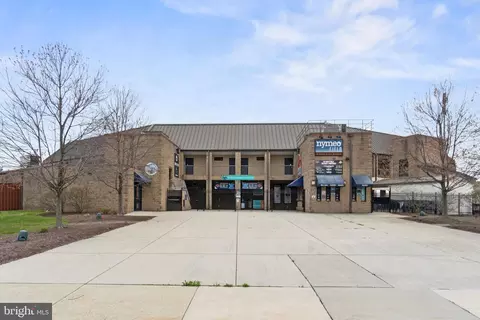 Exterior - 6911 Alex Ct, Frederick, MD 21703 photo 8 of 9