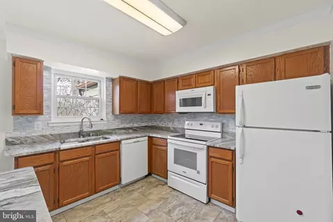 6911 Alex Ct, Frederick, MD 21703