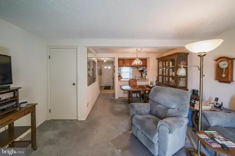 Living - 220 Canfield Ter, Frederick, MD 21702 photo 3 of 8