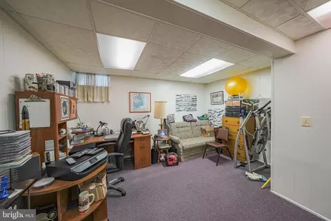 Living - 220 Canfield Ter, Frederick, MD 21702 photo 7 of 8