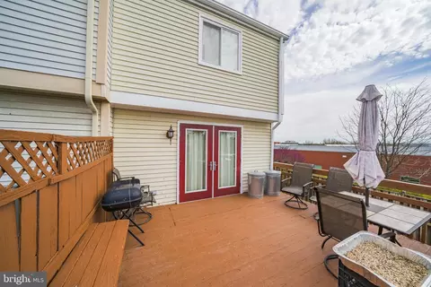 Exterior - 220 Canfield Ter, Frederick, MD 21702 photo 5 of 11