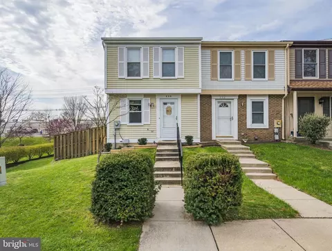220 Canfield Ter, Frederick, MD 21702