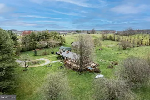 8601 Woodville Rd, Mount Airy, MD 21771