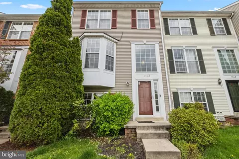 1943 Harpers Ct, Frederick, MD 21702