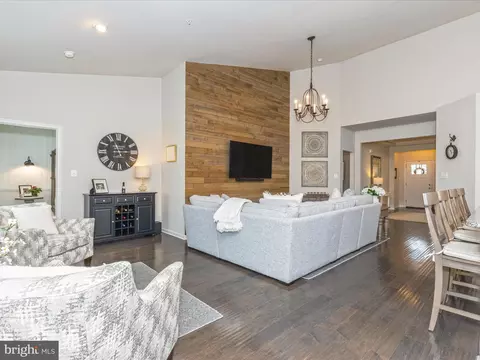 Living - 406 Conundrum Ter, Frederick, MD 21702 photo 5 of 7