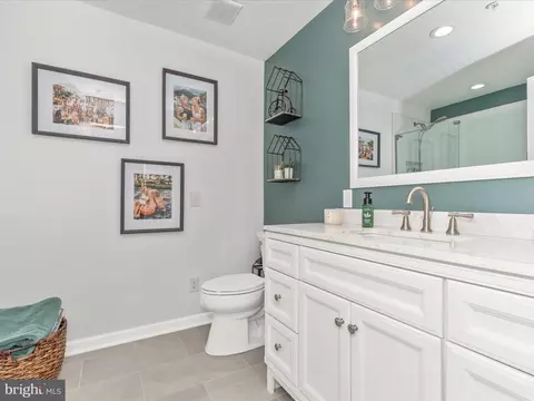 Bath - 406 Conundrum Ter, Frederick, MD 21702 photo 3 of 3