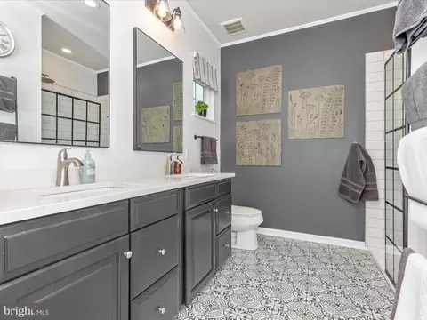 Bath - 406 Conundrum Ter, Frederick, MD 21702 photo 1 of 3