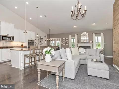 Living - 406 Conundrum Ter, Frederick, MD 21702 photo 2 of 7