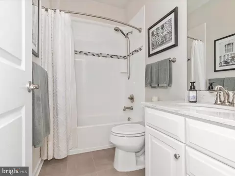 Bath - 406 Conundrum Ter, Frederick, MD 21702 photo 2 of 3