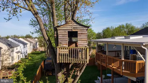 Exterior - 310 Boxford Ct, Frederick, MD 21702 photo 7 of 7