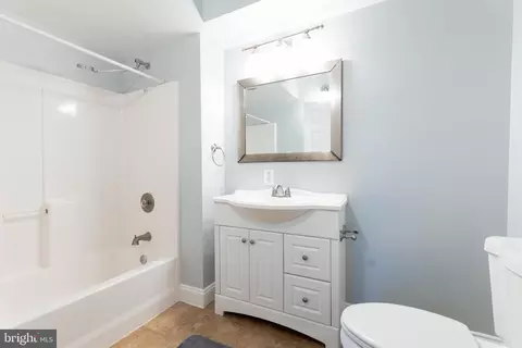 Bath - 310 Boxford Ct, Frederick, MD 21702 photo 3 of 3