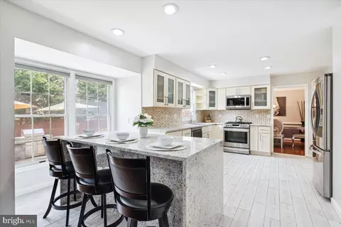 Kitchen - 1410 Dagerwing Pl, Frederick, MD 21703 photo 4 of 6