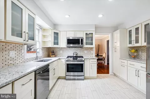 Kitchen - 1410 Dagerwing Pl, Frederick, MD 21703 photo 1 of 6